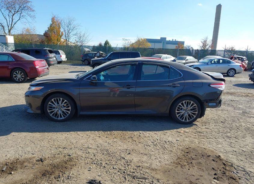 Photo 15 of 2019 Toyota Camry XLE (VIN 4T1B11HK1KU756218)