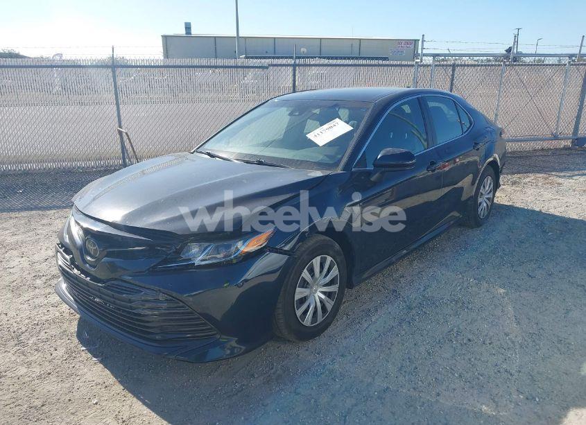Photo 2 of 2019 Toyota Camry L (VIN 4T1B11HK1KU764237)