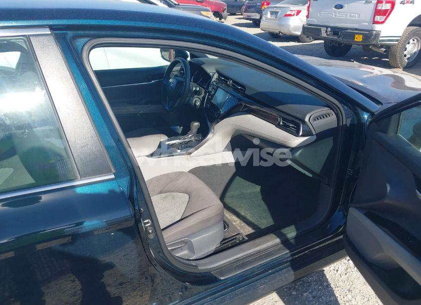 Photo 5 of 2019 Toyota Camry L (VIN 4T1B11HK1KU764237)