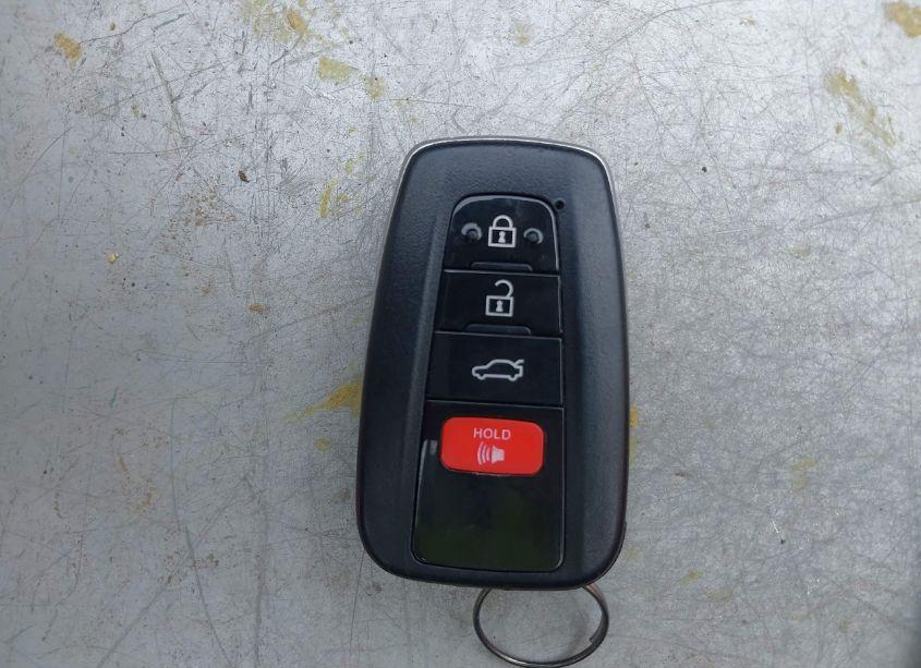 Photo 11 of 2019 Toyota Camry LE (VIN 4T1B11HK1KU785377)