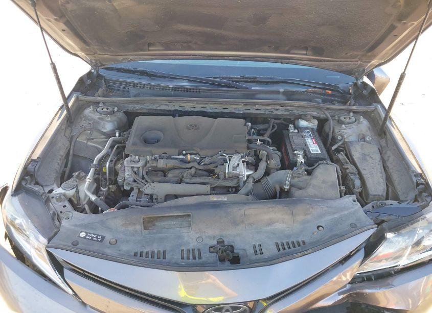 Photo 10 of 2019 Toyota Camry LE (VIN 4T1B11HK1KU787274)
