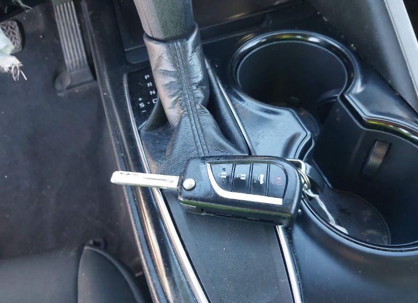 Photo 11 of 2019 Toyota Camry LE (VIN 4T1B11HK1KU787274)