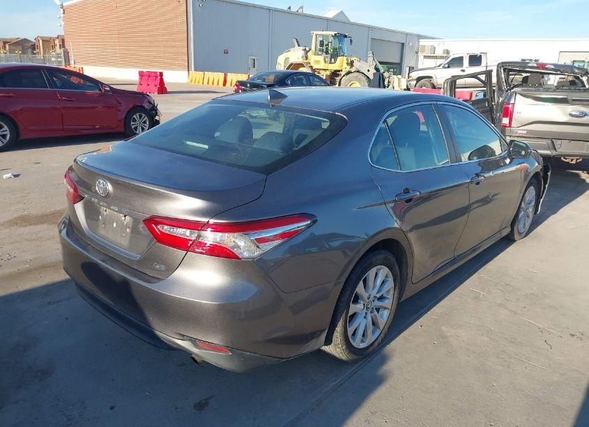 Photo 4 of 2019 Toyota Camry LE (VIN 4T1B11HK1KU787274)