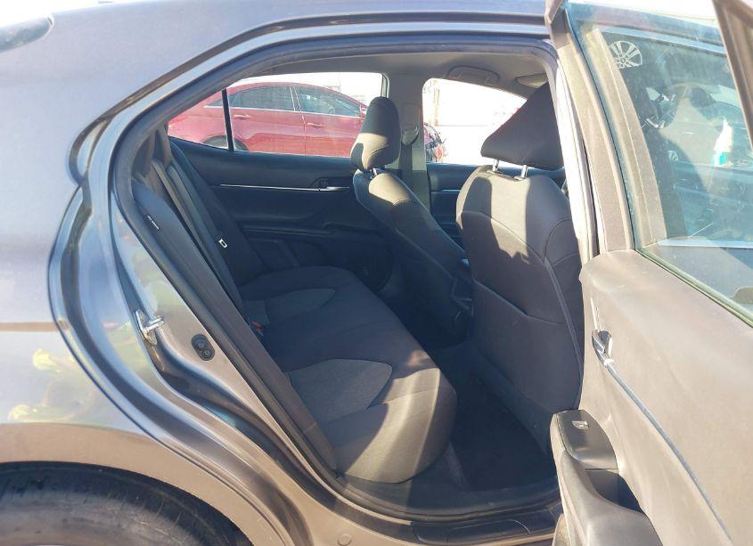 Photo 8 of 2019 Toyota Camry LE (VIN 4T1B11HK1KU787274)