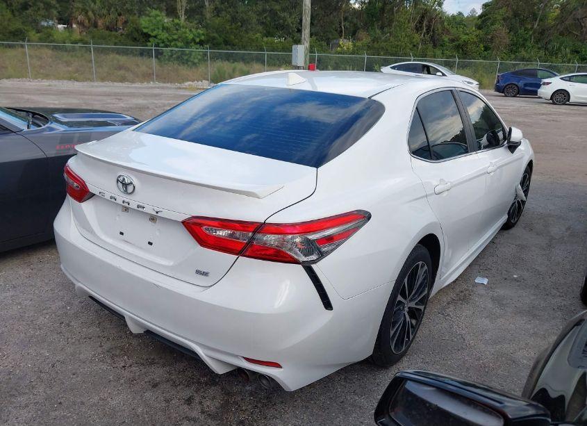 Photo 4 of 2019 Toyota Camry SE (VIN 4T1B11HK1KU788862)