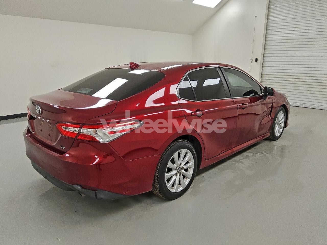 Photo 3 of 2019 TOYOTA CAMRY L (VIN 4T1B11HK1KU790627)