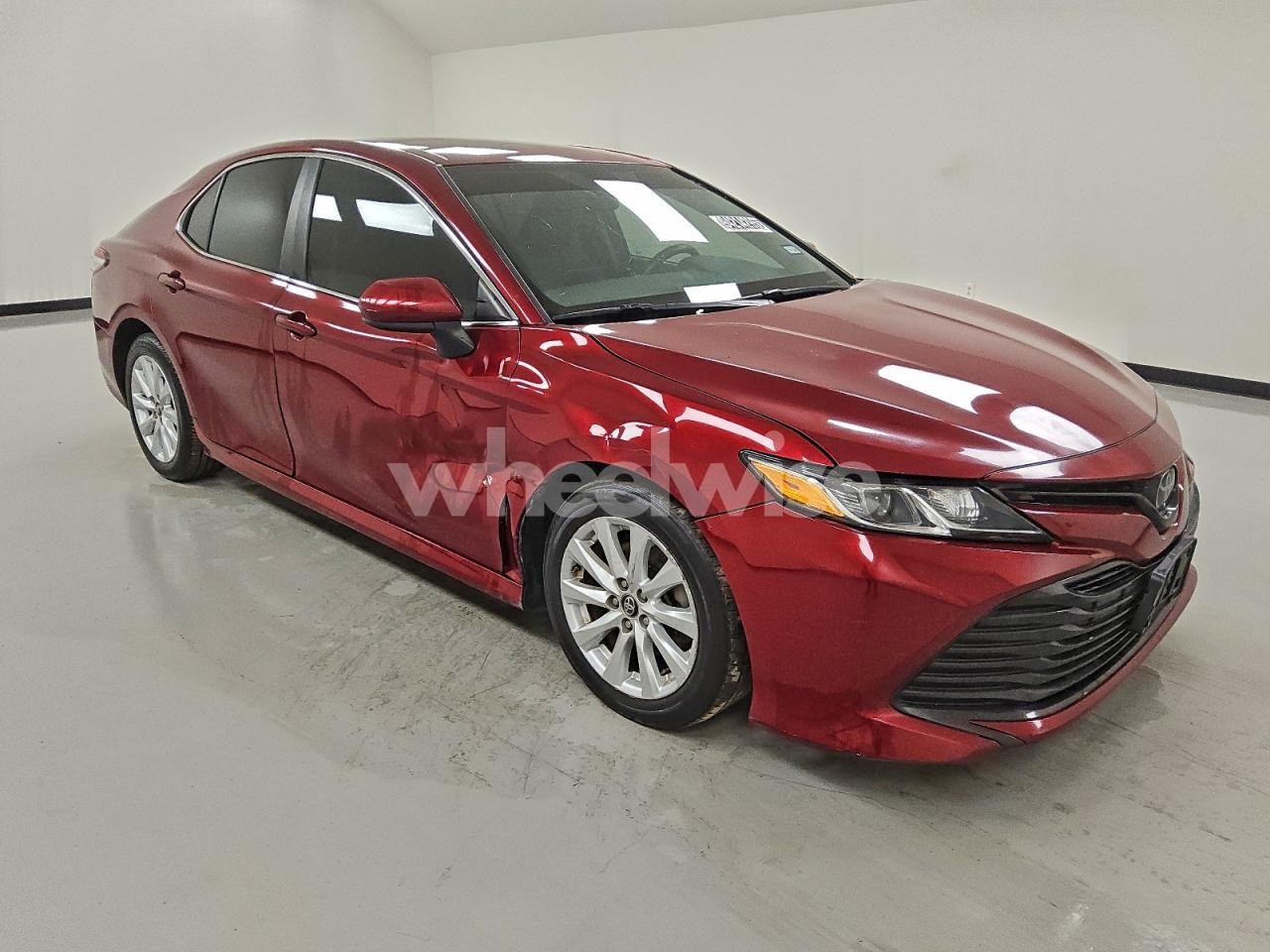 Photo 4 of 2019 TOYOTA CAMRY L (VIN 4T1B11HK1KU790627)