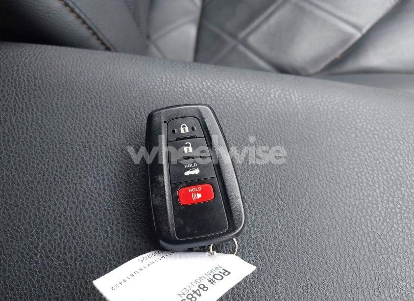 Photo 11 of 2019 Toyota Camry XLE (VIN 4T1B11HK1KU819432)