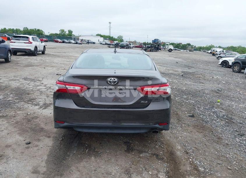 Photo 16 of 2019 Toyota Camry XLE (VIN 4T1B11HK1KU819432)