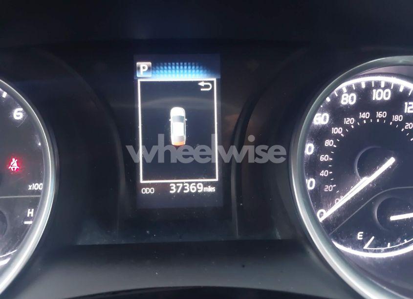 Photo 15 of 2018 Toyota Camry LE (VIN 4T1B11HK2JU005353)