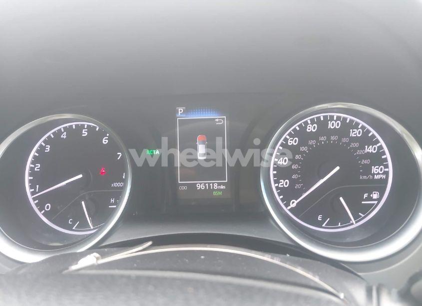 Photo 7 of 2018 Toyota Camry LE (VIN 4T1B11HK2JU014215)