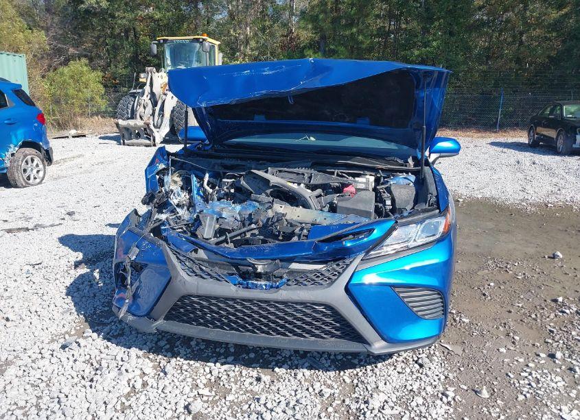 Photo 12 of 2018 Toyota Camry SE (VIN 4T1B11HK2JU024176)