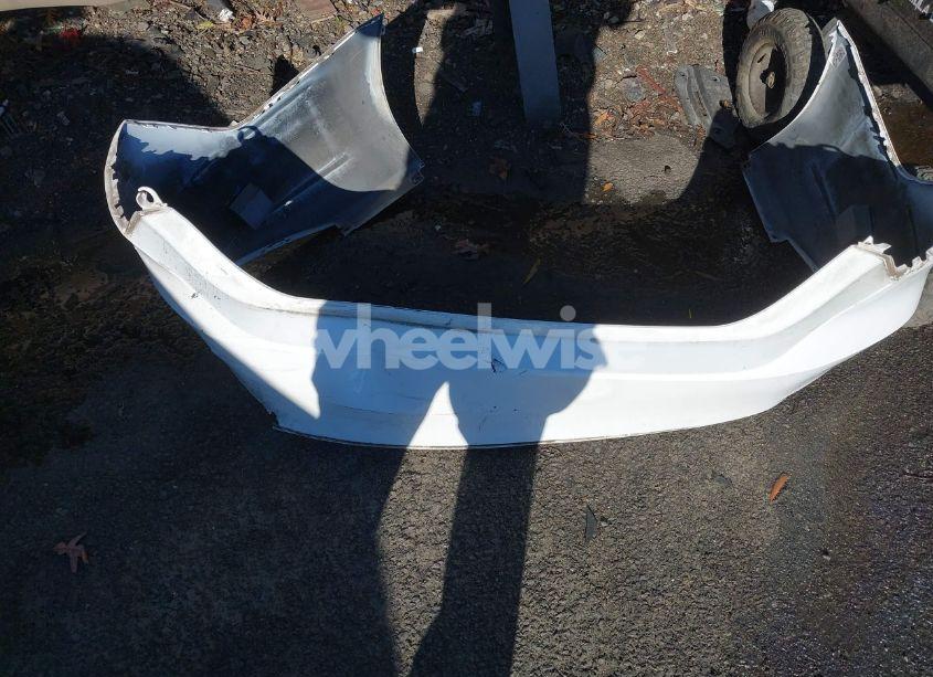 Photo 12 of 2018 Toyota Camry L (VIN 4T1B11HK2JU041365)