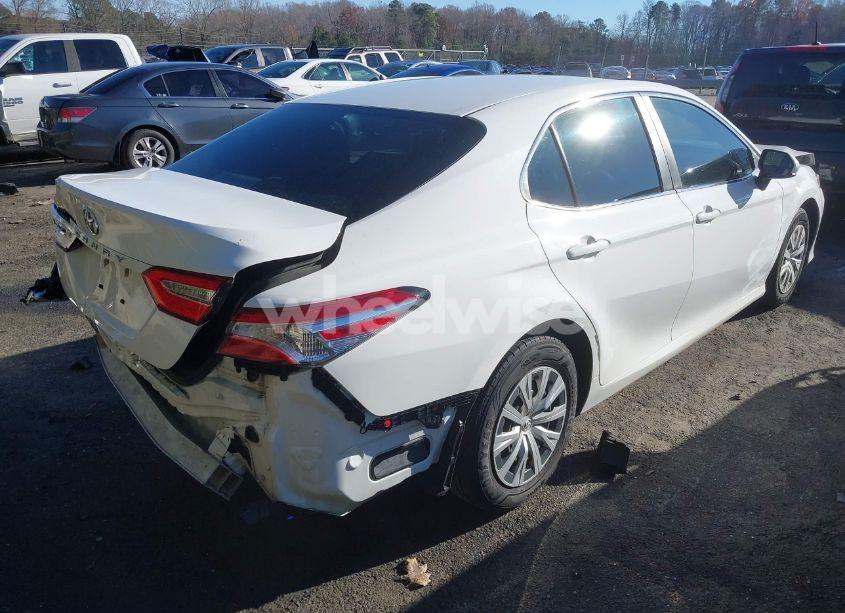 Photo 4 of 2018 Toyota Camry L (VIN 4T1B11HK2JU041365)