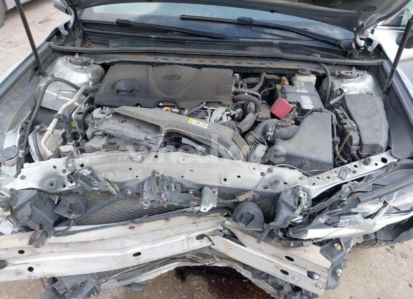 Photo 10 of 2018 Toyota Camry SE (VIN 4T1B11HK2JU070977)