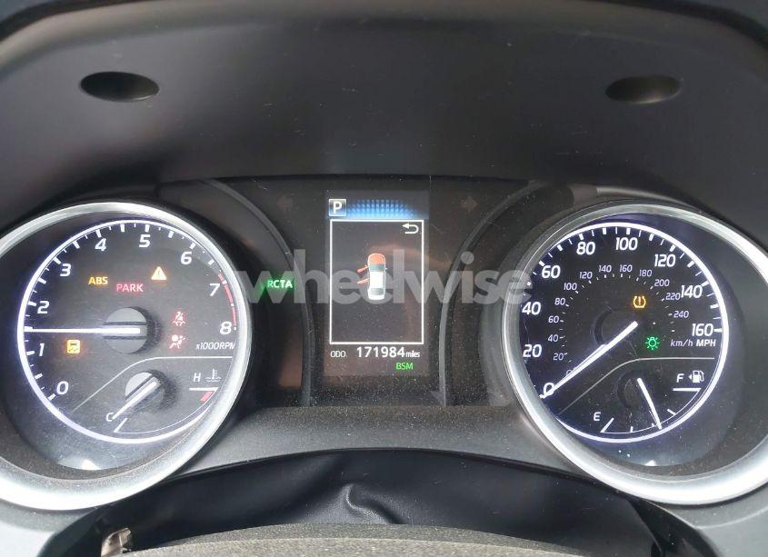 Photo 7 of 2018 Toyota Camry SE (VIN 4T1B11HK2JU079694)