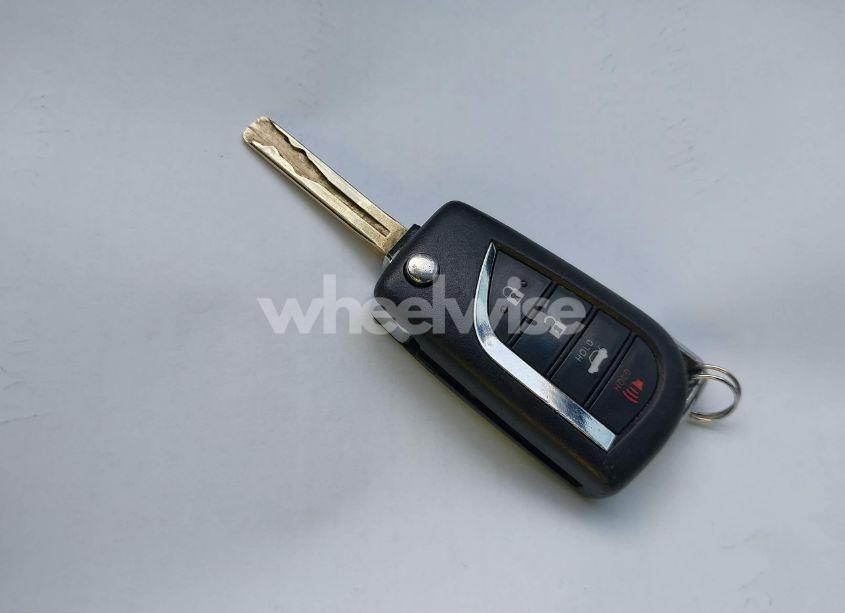 Photo 11 of 2018 Toyota Camry SE (VIN 4T1B11HK2JU081803)