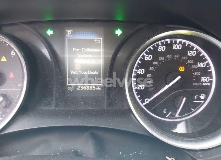 Photo 7 of 2018 Toyota Camry SE (VIN 4T1B11HK2JU081803)