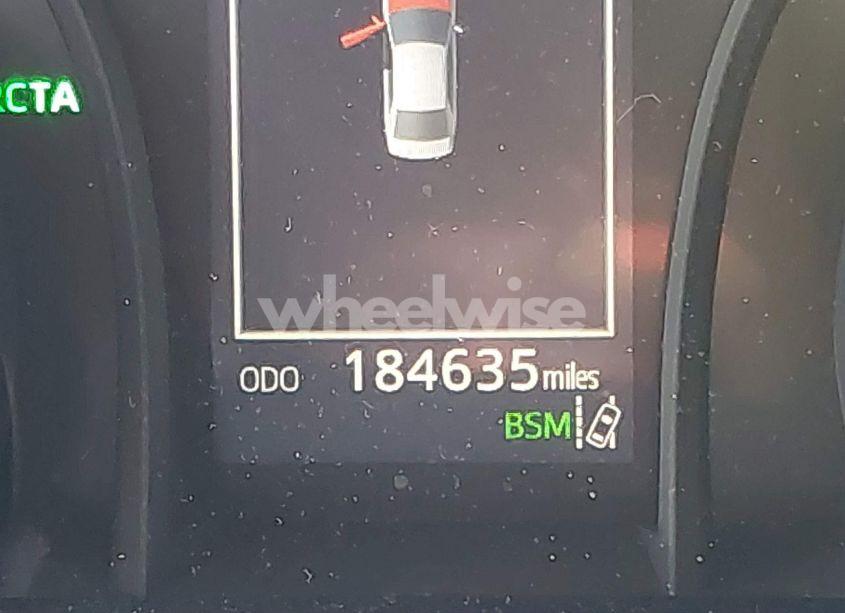 Photo 15 of 2018 Toyota Camry LE (VIN 4T1B11HK2JU109616)