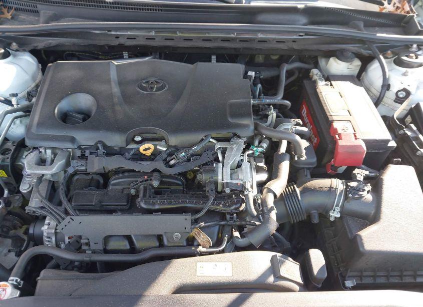 Photo 10 of 2018 Toyota Camry SE (VIN 4T1B11HK2JU123290)