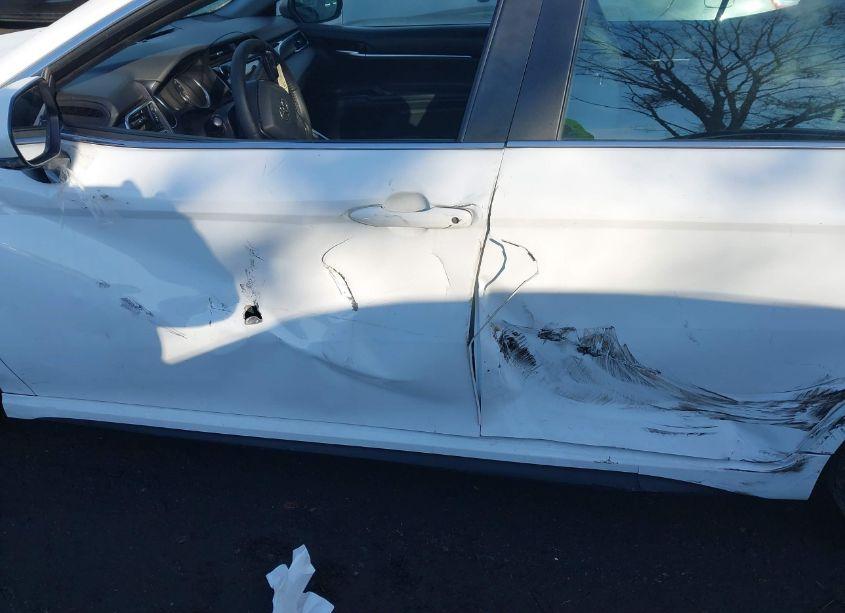 Photo 19 of 2018 Toyota Camry SE (VIN 4T1B11HK2JU123290)