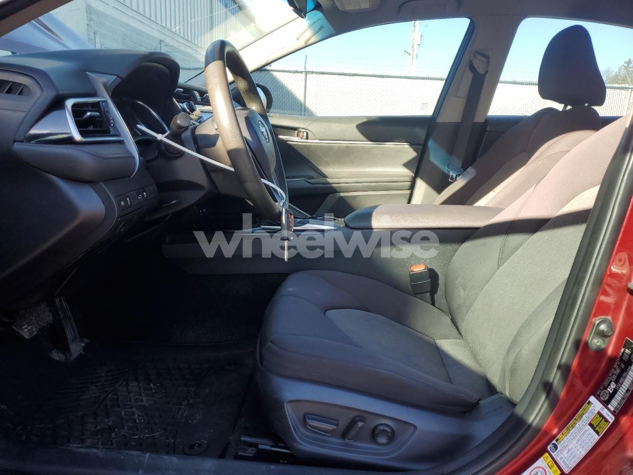 Photo 7 of 2018 TOYOTA CAMRY L (VIN 4T1B11HK2JU503598)