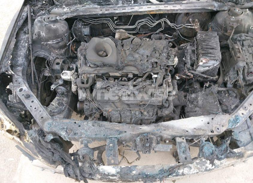 Photo 10 of 2018 Toyota Camry LE (VIN 4T1B11HK2JU522734)