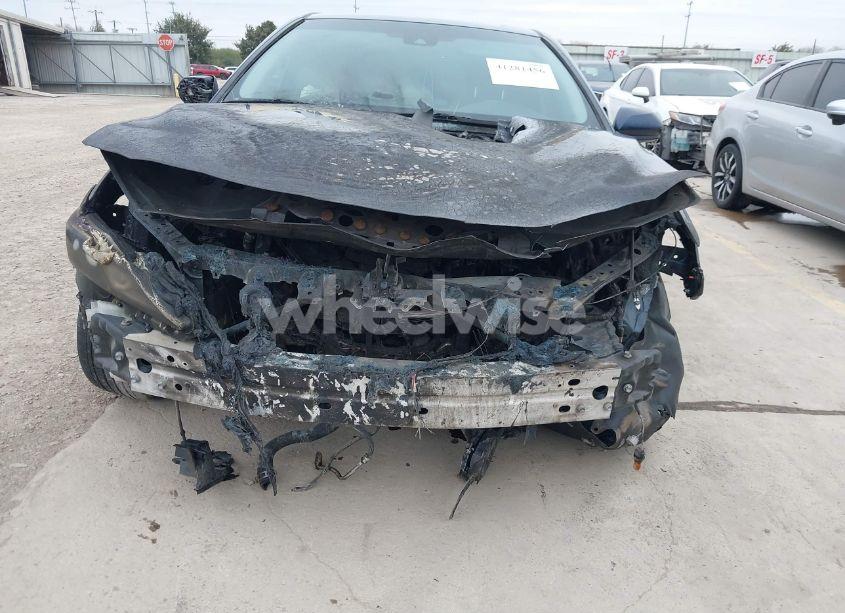 Photo 6 of 2018 Toyota Camry LE (VIN 4T1B11HK2JU522734)