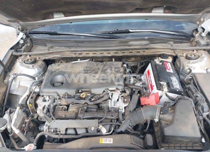 Photo 10 of 2018 Toyota Camry SE (VIN 4T1B11HK2JU564756)