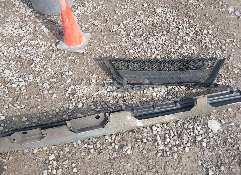 Photo 12 of 2018 Toyota Camry SE (VIN 4T1B11HK2JU564756)