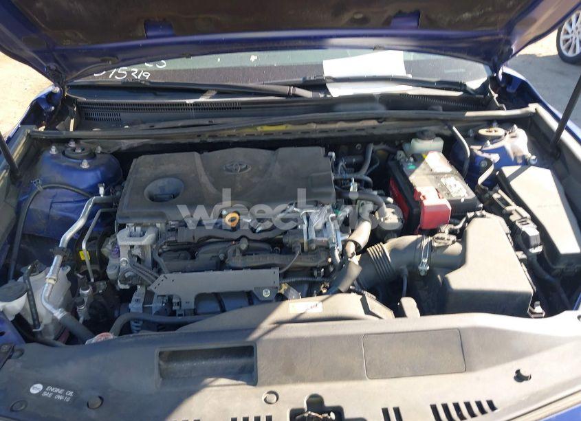 Photo 10 of 2018 Toyota Camry LE (VIN 4T1B11HK2JU575319)