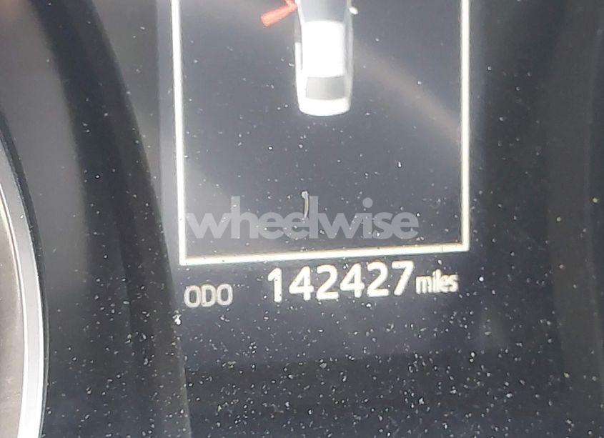 Photo 16 of 2018 Toyota Camry SE (VIN 4T1B11HK2JU587406)