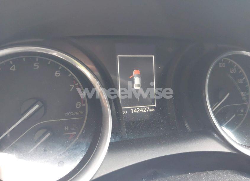 Photo 7 of 2018 Toyota Camry SE (VIN 4T1B11HK2JU587406)