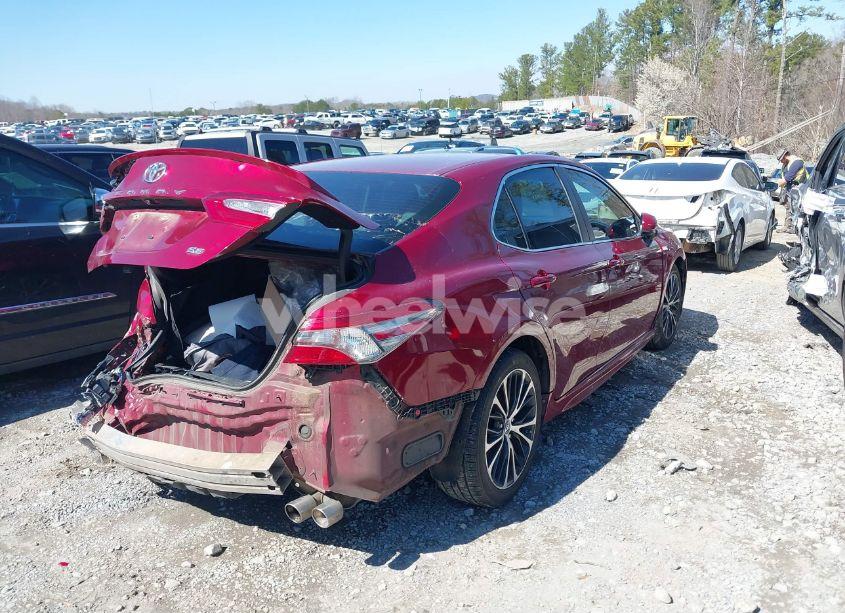 Photo 4 of 2018 Toyota Camry SE (VIN 4T1B11HK2JU613017)