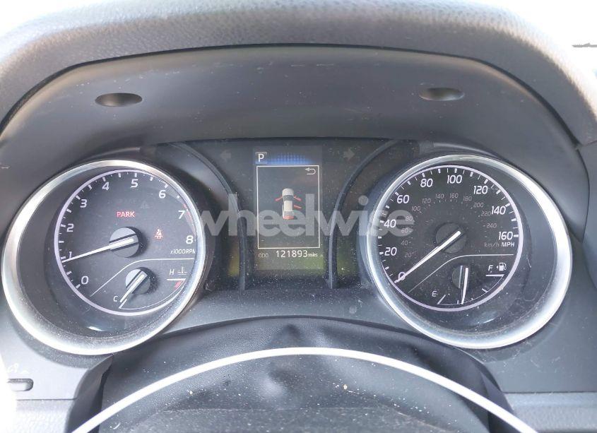 Photo 7 of 2018 Toyota Camry SE (VIN 4T1B11HK2JU613017)