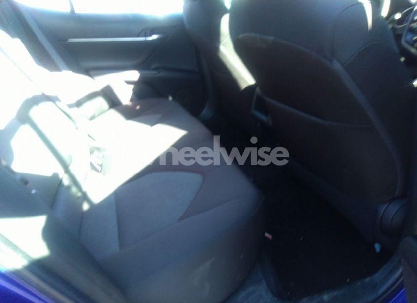 Photo 8 of 2018 Toyota Camry LE (VIN 4T1B11HK2JU617441)