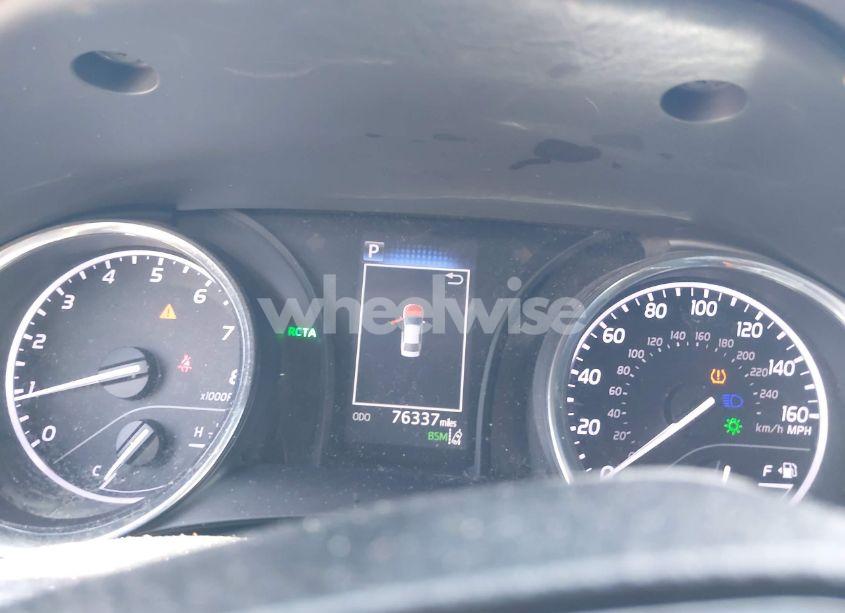 Photo 7 of 2018 Toyota Camry LE (VIN 4T1B11HK2JU636569)