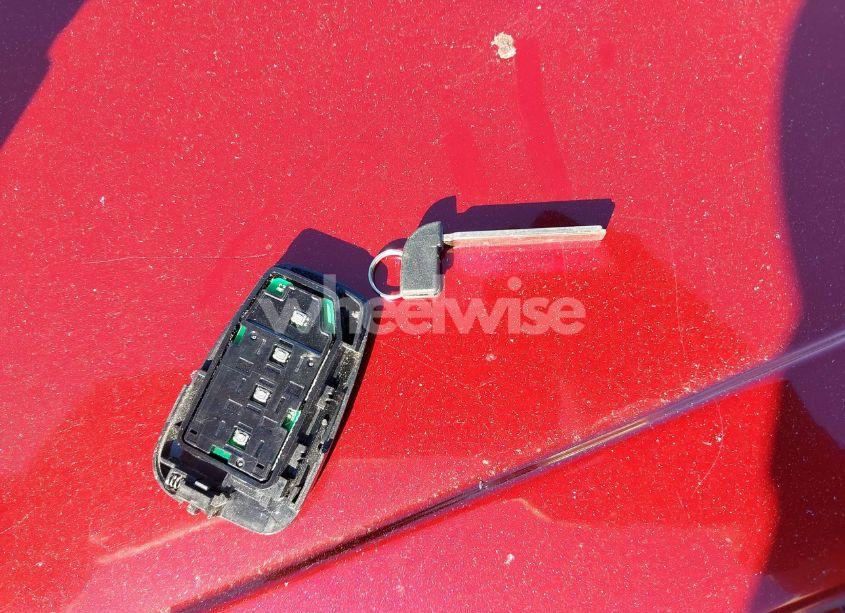 Photo 11 of 2018 Toyota Camry LE (VIN 4T1B11HK2JU657132)