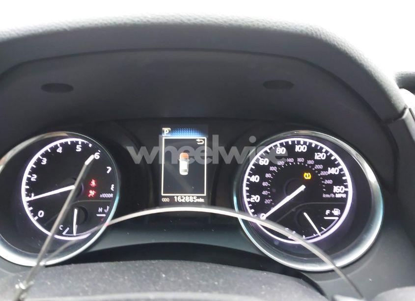 Photo 7 of 2018 Toyota Camry SE (VIN 4T1B11HK2JU668342)