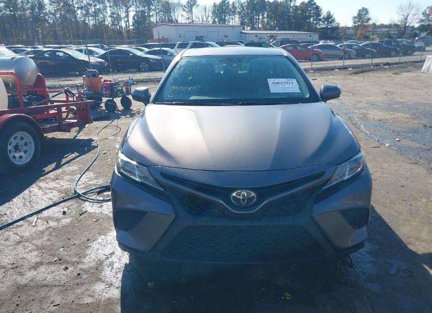 Photo 12 of 2019 Toyota Camry SE (VIN 4T1B11HK2KU160499)