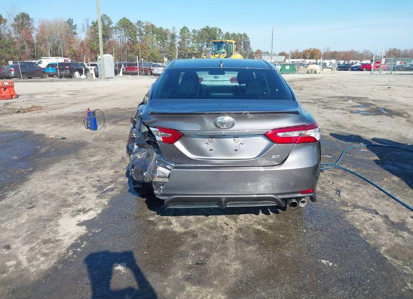 Photo 16 of 2019 Toyota Camry SE (VIN 4T1B11HK2KU160499)