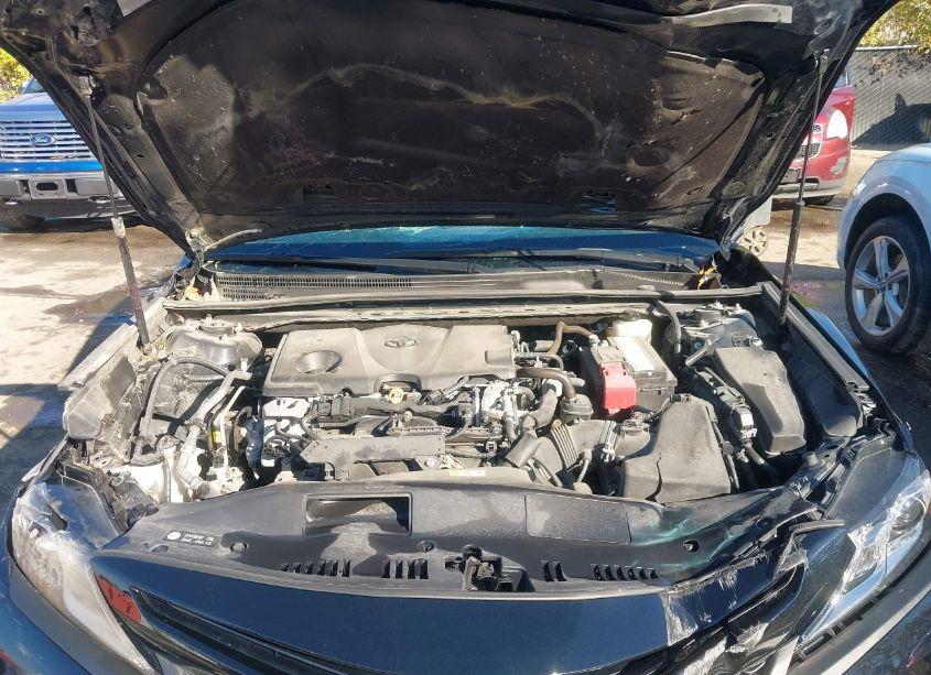 Photo 10 of 2019 Toyota Camry SE (VIN 4T1B11HK2KU182258)