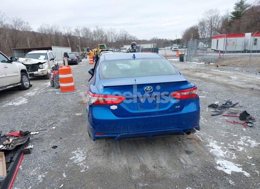 Photo 16 of 2019 Toyota Camry SE (VIN 4T1B11HK2KU186780)