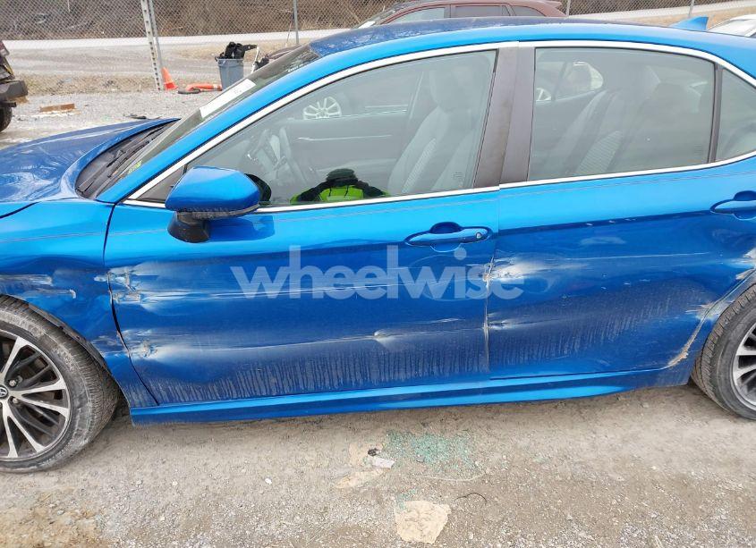 Photo 18 of 2019 Toyota Camry SE (VIN 4T1B11HK2KU186780)