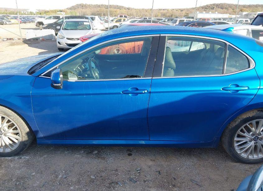 Photo 14 of 2019 Toyota Camry XLE (VIN 4T1B11HK2KU188710)