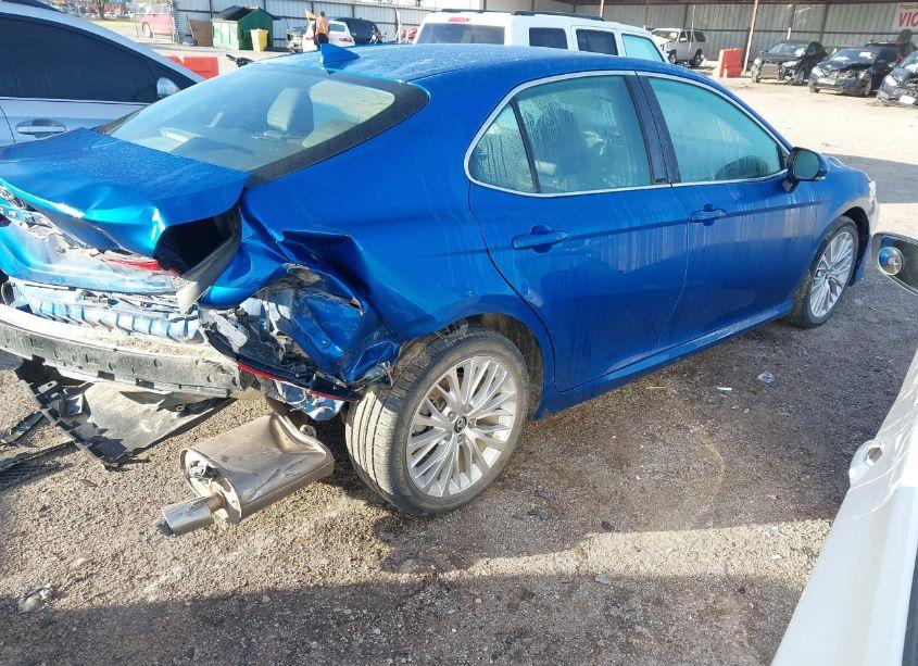 Photo 4 of 2019 Toyota Camry XLE (VIN 4T1B11HK2KU188710)
