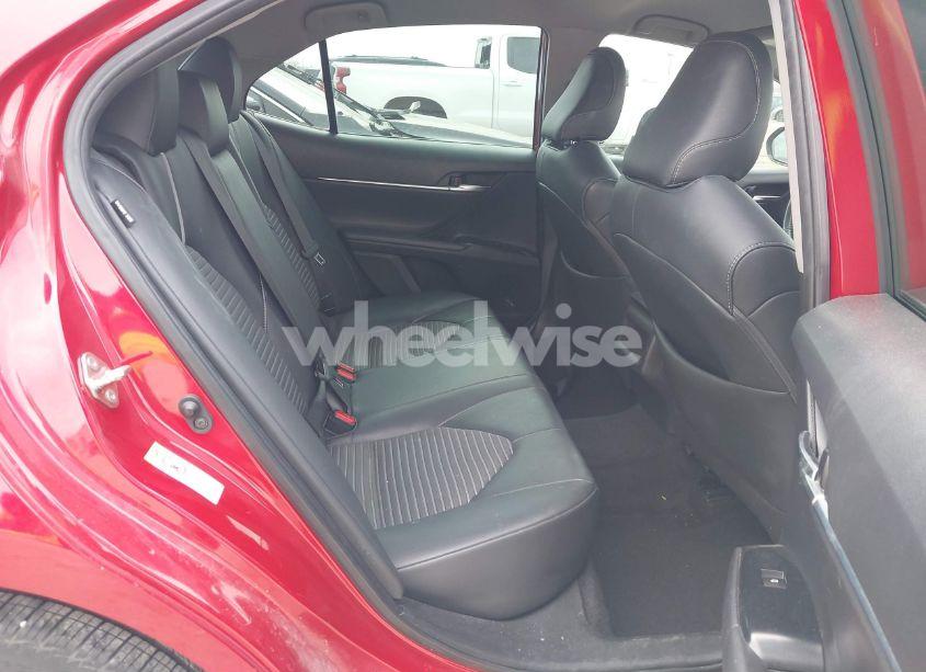 Photo 8 of 2019 Toyota Camry SE (VIN 4T1B11HK2KU214710)