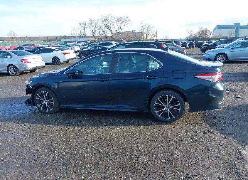 Photo 14 of 2019 Toyota Camry SE (VIN 4T1B11HK2KU247447)