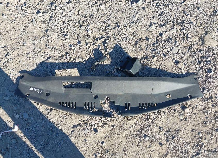 Photo 12 of 2019 Toyota Camry LE (VIN 4T1B11HK2KU277810)