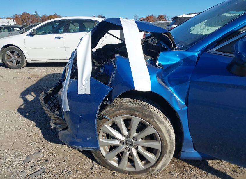 Photo 6 of 2019 Toyota Camry LE (VIN 4T1B11HK2KU277810)